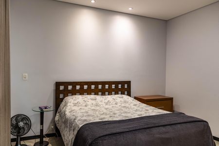 Casa à venda com 277m², 3 quartos e 2 vagas Casa à venda com 277m², 3 quartos e 2 vagasSuíte