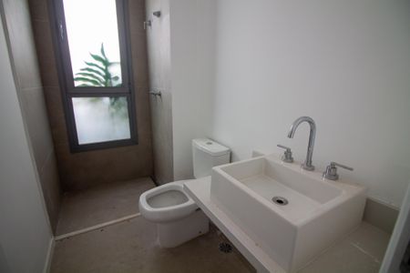 Apartamento à venda com 197m², 3 quartos e 3 vagas Apartamento à venda com 197m², 3 quartos e 3 vagasBanheiro da Suíte 1