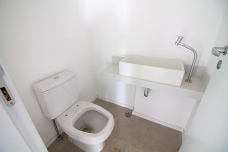 Apartamento à venda com 197m², 3 quartos e 3 vagas Apartamento à venda com 197m², 3 quartos e 3 vagasLavabo