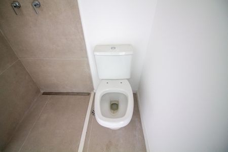 Apartamento à venda com 197m², 3 quartos e 3 vagas Apartamento à venda com 197m², 3 quartos e 3 vagasBanheiro da Suíte 2