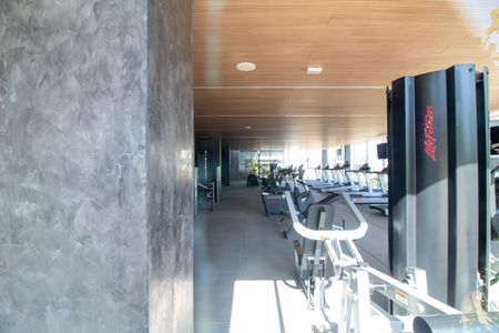Apartamento à venda com 197m², 3 quartos e 3 vagas Apartamento à venda com 197m², 3 quartos e 3 vagasÁrea comum - Academia