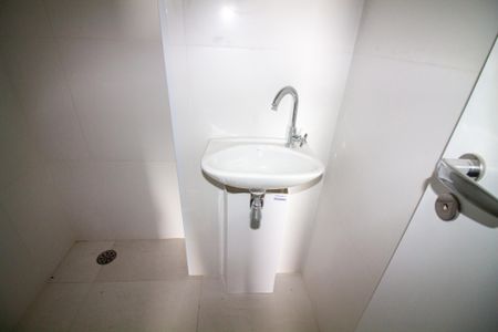 Apartamento à venda com 197m², 3 quartos e 3 vagas Apartamento à venda com 197m², 3 quartos e 3 vagasBanheiro de Serviço