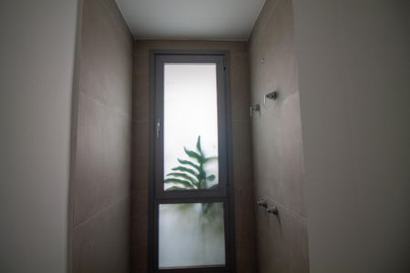 Apartamento à venda com 197m², 3 quartos e 3 vagas Apartamento à venda com 197m², 3 quartos e 3 vagasBanheiro da Suíte 1