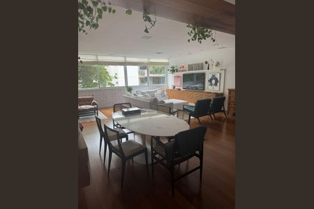 Apartamento à venda com 150m², 3 quartos e 1 vagaSala