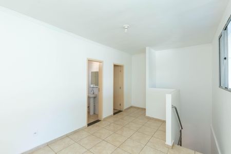 Apartamento à venda com 93m², 2 quartos e 1 vaga Apartamento à venda com 93m², 2 quartos e 1 vagaSala