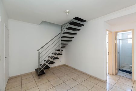 Apartamento à venda com 93m², 2 quartos e 1 vaga Apartamento à venda com 93m², 2 quartos e 1 vagaSala