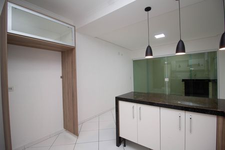 Casa à venda com 150m², 2 quartos e 2 vagas Casa à venda com 150m², 2 quartos e 2 vagasCozinha