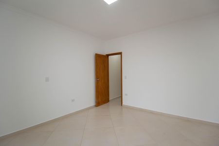 Casa à venda com 150m², 2 quartos e 2 vagas Casa à venda com 150m², 2 quartos e 2 vagasSuíte