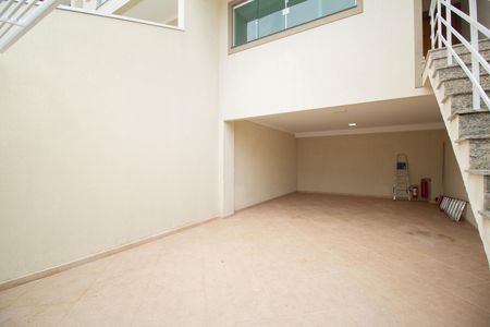 Casa à venda com 150m², 2 quartos e 2 vagas Casa à venda com 150m², 2 quartos e 2 vagasGaragem