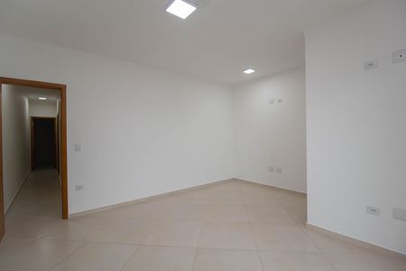 Casa à venda com 150m², 2 quartos e 2 vagas Casa à venda com 150m², 2 quartos e 2 vagasSuíte