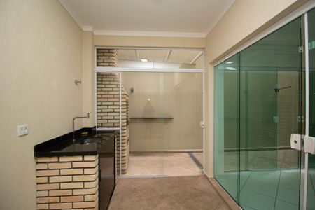 Casa à venda com 150m², 2 quartos e 2 vagas Casa à venda com 150m², 2 quartos e 2 vagasChurrasqueira