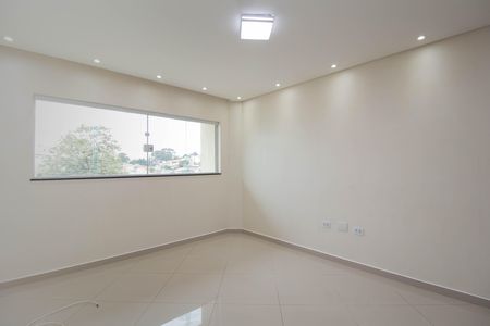 Casa à venda com 150m², 2 quartos e 2 vagas Casa à venda com 150m², 2 quartos e 2 vagasSala