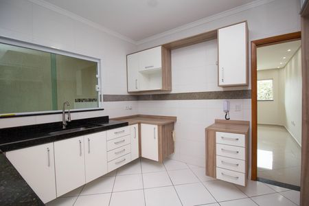 Casa à venda com 150m², 2 quartos e 2 vagas Casa à venda com 150m², 2 quartos e 2 vagasCozinha