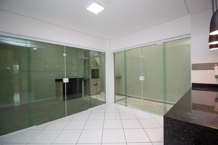 Casa à venda com 150m², 2 quartos e 2 vagas Casa à venda com 150m², 2 quartos e 2 vagasCopa