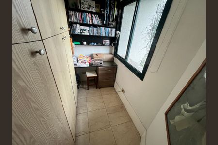 Apartamento à venda com 160m², 3 quartos e 3 vagasEscritório