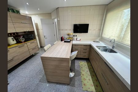 Apartamento à venda com 160m², 3 quartos e 3 vagasCozinha
