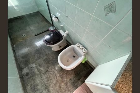 Apartamento à venda com 160m², 3 quartos e 3 vagasBanheiro Social