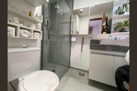 Apartamento à venda com 138m², 2 quartos e 2 vagasBanheiro da Suíte 1