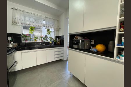 Apartamento à venda com 138m², 2 quartos e 2 vagasCozinha