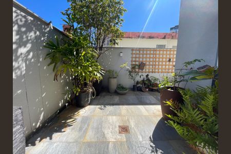 Apartamento à venda com 138m², 2 quartos e 2 vagasÁrea Privativa