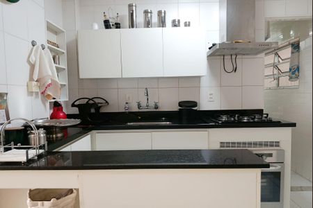 Apartamento à venda com 100m², 2 quartos e 1 vaga Apartamento à venda com 100m², 2 quartos e 1 vagaCozinha