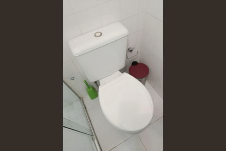 Apartamento à venda com 100m², 2 quartos e 1 vaga Apartamento à venda com 100m², 2 quartos e 1 vagaBanheiro da Suíte