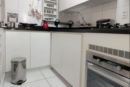 Apartamento à venda com 100m², 2 quartos e 1 vaga Apartamento à venda com 100m², 2 quartos e 1 vagaCozinha