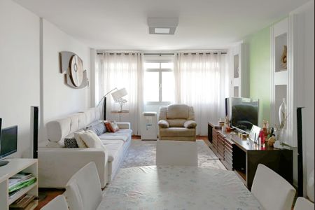 Apartamento à venda com 100m², 2 quartos e 1 vaga Apartamento à venda com 100m², 2 quartos e 1 vagaSala