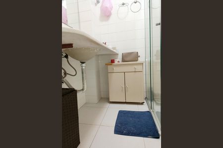 Apartamento à venda com 100m², 2 quartos e 1 vaga Apartamento à venda com 100m², 2 quartos e 1 vagaBanheiro da Suíte