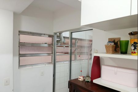 Apartamento à venda com 100m², 2 quartos e 1 vaga Apartamento à venda com 100m², 2 quartos e 1 vagaÁrea de Serviço