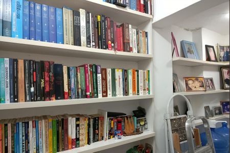 Apartamento à venda com 100m², 2 quartos e 1 vaga Apartamento à venda com 100m², 2 quartos e 1 vagaÁrea de Serviço