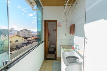 Apartamento à venda com 167m², 4 quartos e 1 vagaÁrea de Serviços