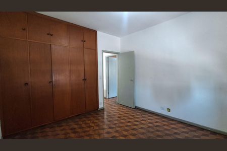 Casa para alugar com 380m², 4 quartos e 5 vagas Casa para alugar com 380m², 4 quartos e 5 vagasQuarto 2