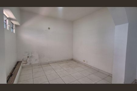 Casa para alugar com 380m², 4 quartos e 5 vagas Casa para alugar com 380m², 4 quartos e 5 vagasCopa