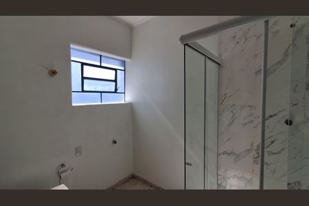 Casa para alugar com 380m², 4 quartos e 5 vagas Casa para alugar com 380m², 4 quartos e 5 vagasBanheiro Social