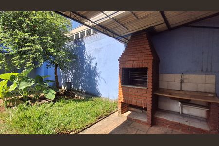 Casa para alugar com 380m², 4 quartos e 5 vagas Casa para alugar com 380m², 4 quartos e 5 vagasQuintal