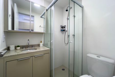 Banheiro de kitnet/studio para alugar com 1 quarto, 20m² em Vila Mariana, São Paulo