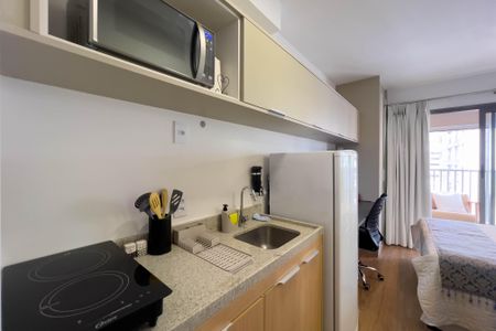 Cozinha de kitnet/studio para alugar com 1 quarto, 20m² em Vila Mariana, São Paulo
