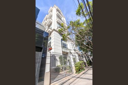 Apartamento à venda com 84m², 1 quarto e 2 vagas Apartamento à venda com 84m², 1 quarto e 2 vagasFachada