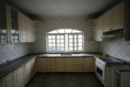 Casa para alugar com 200m², 3 quartos e 3 vagasCozinha