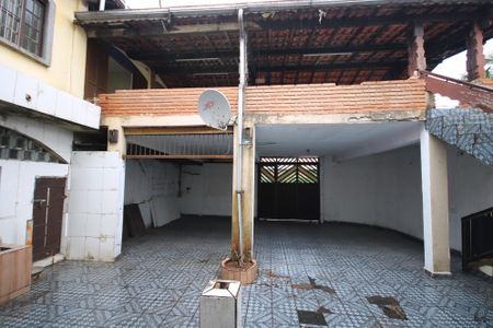 Casa para alugar com 200m², 3 quartos e 3 vagasQuintal