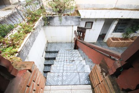 Casa para alugar com 200m², 3 quartos e 3 vagasEscada