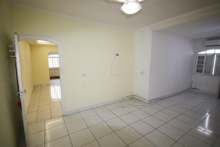 Casa para alugar com 200m², 3 quartos e 3 vagasSuíte 1