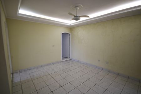 Casa para alugar com 200m², 3 quartos e 3 vagasSala