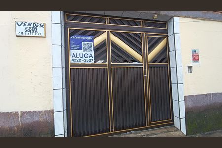 Casa para alugar com 200m², 3 quartos e 3 vagasFachada