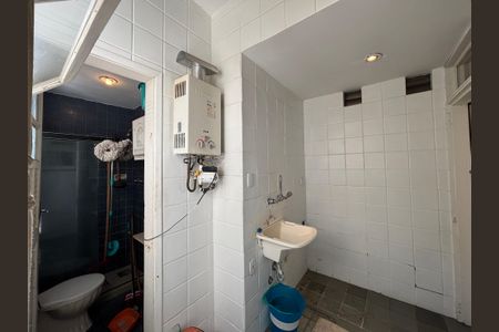 Apartamento à venda com 220m², 3 quartos e 1 vagaÁrea de serviço