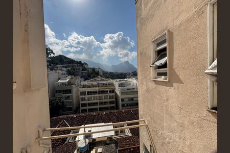 Apartamento à venda com 220m², 3 quartos e 1 vagaÁrea de serviço -  vista