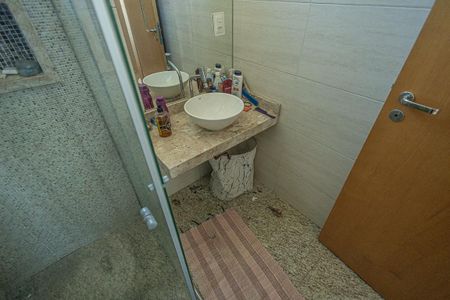 Apartamento à venda com 150m², 3 quartos e 1 vaga Apartamento à venda com 150m², 3 quartos e 1 vagaBanheiro