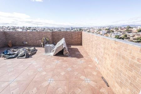 Apartamento à venda com 150m², 3 quartos e 1 vaga Apartamento à venda com 150m², 3 quartos e 1 vagaCobertura