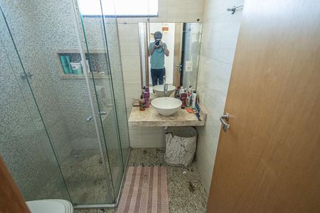 Apartamento à venda com 150m², 3 quartos e 1 vaga Apartamento à venda com 150m², 3 quartos e 1 vagaBanheiro